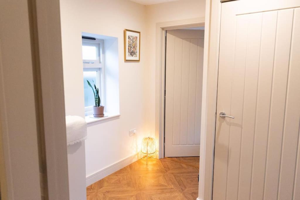 Amarelo Apartment, Central Charlbury, 1 Super King Bed מראה חיצוני תמונה